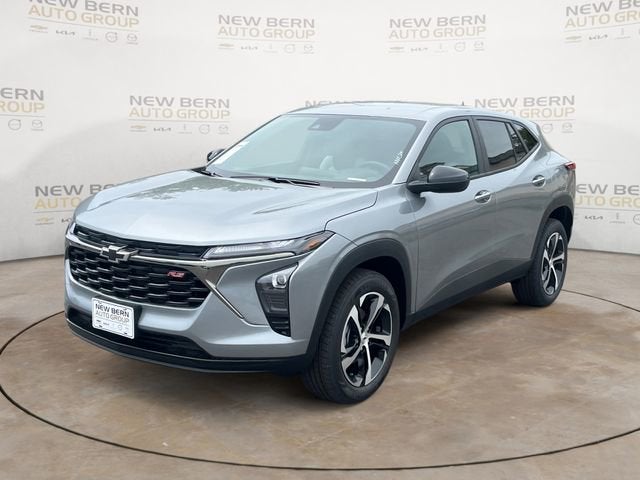 2026 Chevrolet Trax 1RS in Sterling Gray Metallic — front three-quarter view