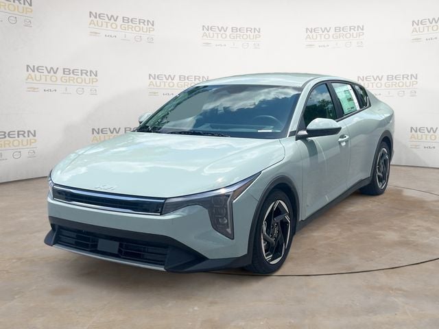 2026 Kia K4 EX in Morning Haze — front three-quarter view