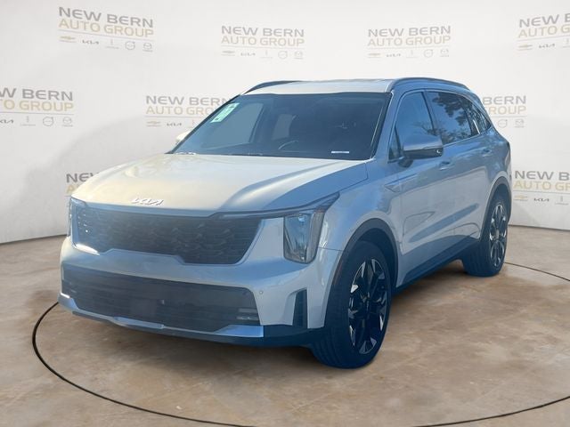 2026 Kia Sorento EX in Ivory Silver — front three-quarter view