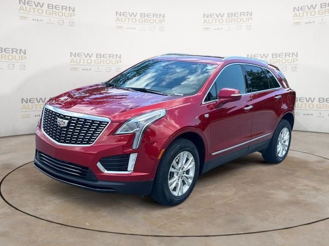 2021 Cadillac XT5 Luxury in Infrared Tintcoat — front three-quarter view