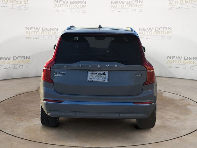 2025 Volvo XC90 — interior view